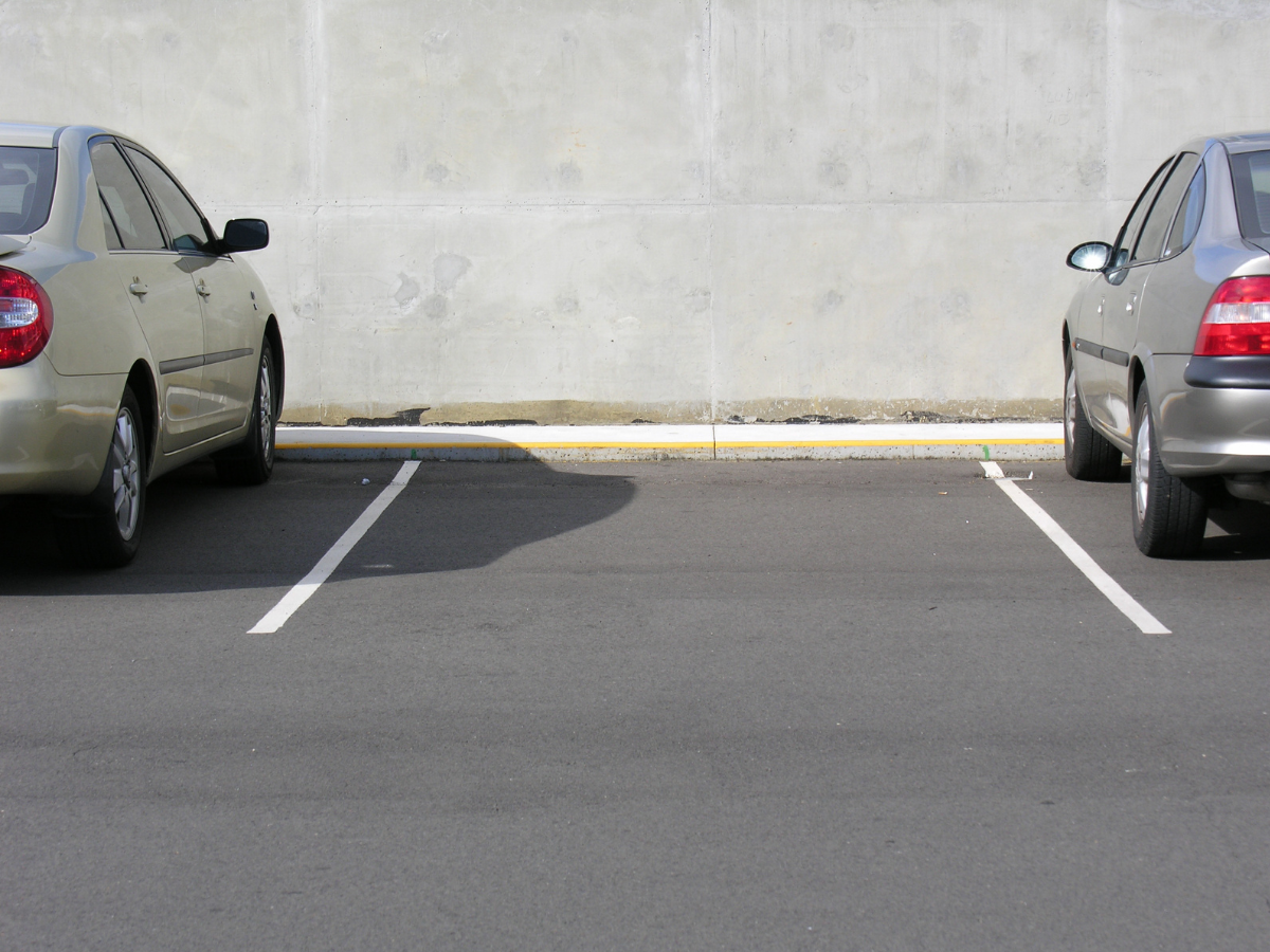 Home_Essentials_Onsite-Parking